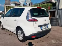 Usata Renault Scénic III LIMITED 110 CV (80 kW) 2015 Other Monovolume
