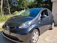 Usata Toyota Aygo 68 CV (50 kW) 2005 Grigio Utilitaria
