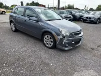 Usata Opel Astra Cosmo 101 CV (74 kW) 2007 Grigio Berlina