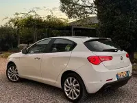 Usata Alfa Romeo Giulietta 105 CV (77 kW) 2013 Bianco Utilitaria