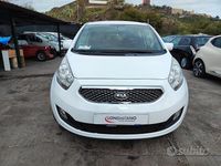 Usata Kia Venga 90 CV (66 kW) 2013 Bianco Utilitaria