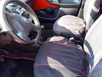 Usata Toyota Aygo Connect Style 68 CV (50 kW) 2014 Rosso Utilitaria