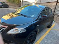 Usata Lancia Ypsilon 95 CV (69 kW) 2013 Nero Utilitaria