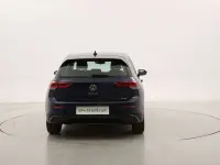 Usata VW Golf VIII Life 110 CV (80 kW) 2023 Blu Berlina