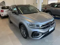 Usata VW T-Roc R-line 150 CV (110 kW) 2024 Grigio SUV