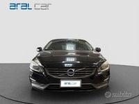 Usata Volvo V60 Kinetic 120 CV (88 kW) 2014 Nero Station wagon