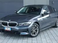 Usata BMW 318 Efficient Dynamics 150 CV (110 kW) 2022 Grigio metallizzato Berlina