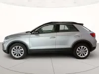 Usata VW T-Roc Life 110 CV (80 kW) 2023 K2 pyrit silver metallizzato SUV