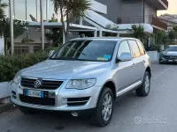 Usata VW Touareg 224 CV (164 kW) 2007 Grigio SUV
