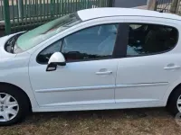 Usata Peugeot 207 70 CV (51 kW) 2013 Bianco Berlina