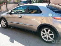 Usata Honda Civic 140 CV (102 kW) 2010 Berlina
