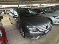 Usata Mercedes B180 Executive 109 CV (80 kW) 2014 Grigio Monovolume
