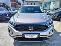 Usata VW T-Roc Life 110 CV (80 kW) 2023 Grigio SUV