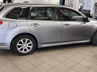 Usata Subaru Legacy 150 CV (110 kW) 2011 Grigio Station wagon