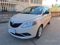 Usata Lancia Ypsilon Gold 69 CV (50 kW) 2015 Beige Utilitaria