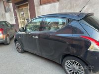 Usata Lancia Ypsilon 95 CV (69 kW) 2013 Blu Utilitaria