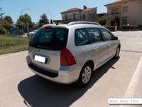 usata Peugeot 307 2.0 HDI SW 7 Posti - 2004