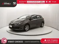 Usata Toyota Auris Hybrid Lounge 136 CV (100 kW) 2018 Grigio Berlina