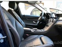 Usata Mercedes C220 194 CV (142 kW) 2019 Blu Berlina