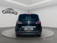 Usata Renault Scénic XMOD 109 CV (80 kW) 2015 Nero Monovolume