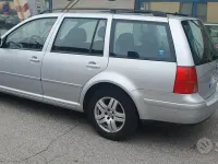 Usata VW Golf IV Highline 105 CV (77 kW) 2002 Grigio Station wagon