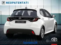 Ny Toyota Yaris Hybrid 116 HK (85 kW) 2026 Vit Sedan