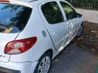 Usata Peugeot 206 60 CV (44 kW) 2012 Bianco Berlina