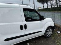 Usata Fiat Doblò Lounge 105 CV (77 kW) 2019 Bianco Monovolume