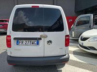 Begagnad VW Caddy 102 HK (75 kW) 2018 Vit Minibuss