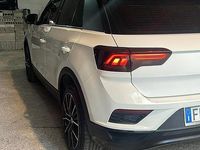 Usata VW T-Roc 150 CV (110 kW) 2019 Bianco SUV