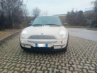 Begagnad Mini Cooper 75 HK (55 kW) 2003 Brun Halvkombi