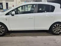 Usata Opel Corsa 75 CV (55 kW) 2010 Bianco Utilitaria