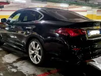 Usata Infiniti Q70 Premium 170 CV (125 kW) 2016 Nero Berlina