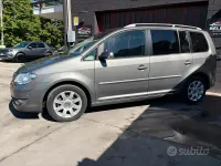 Usata VW Touran Highline 140 CV (102 kW) 2007 Grigio Monovolume