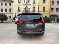 Usata Chrysler Pacifica Limited 287 CV (211 kW) 2019 Argento Monovolume