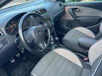 Begagnad VW Polo Cross 90 HK (66 kW) 2012 Svart Halvkombi