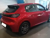 Usata Peugeot 208 Active 101 CV (74 kW) 2022 Rosso Utilitaria