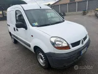 Usata Renault Kangoo 82 CV (60 kW) 2004 Bianco Monovolume