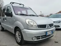 Usata Renault Kangoo Luxe 82 CV (60 kW) 2007 Argento Monovolume