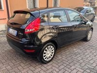 Usata Ford Fiesta 97 CV (71 kW) 2011 Grigio Utilitaria