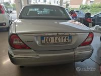 Usata Jaguar XJ Executive 207 CV (152 kW) 2007 Argento Berlina