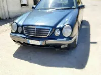 Usata Mercedes E220 2001 Bluazzurro Berlina