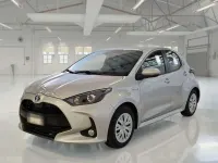 Usata Toyota Yaris Hybrid Business Edition 92 CV (67 kW) 2021 Grigio Berlina