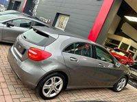 Usata Mercedes A180 109 CV (80 kW) 2015 Grigio Berlina