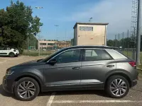 Usata VW T-Roc Style 150 CV (110 kW) 2024 Grigio SUV