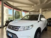 Usata Suzuki Vitara 120 CV (88 kW) 2018 Bianco SUV