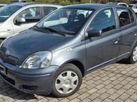 Usata Toyota Yaris 68 CV (50 kW) 2004 Grigio Utilitaria