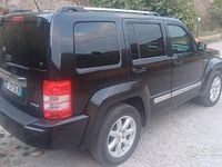 Usata Jeep Cherokee 163 CV (119 kW) 2009 Nero SUV