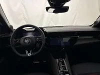 Käytetty Alfa Romeo Junior Edizione Speciale 136 HP (100 kW) 2024 Avorio galleria Katumaasturi