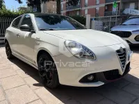 Usata Alfa Romeo Giulietta Distinctive 150 CV (110 kW) 2015 Bianco Utilitaria